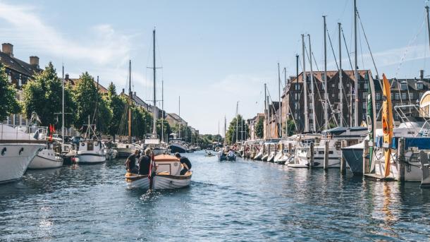 Cruising Copenhagen's Canals - La Sirenetta di Andersen